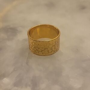 NWT Gorjana Sz 7 Camila Hammered 18kt Gold Cigar Band Thick Ring Layering Stack